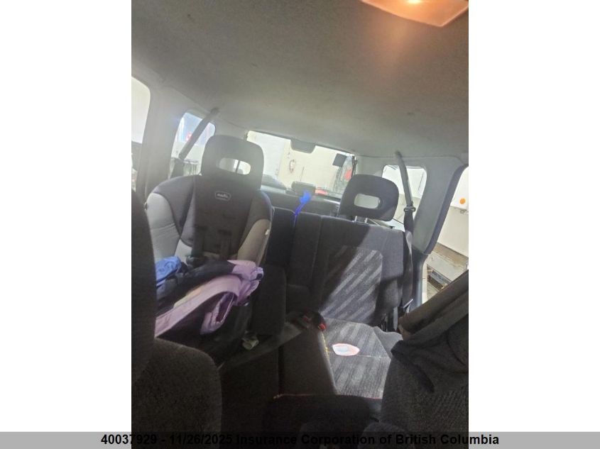 2000 Honda Cr-V VIN: JHLRD1852YC811457 Lot: 40037929