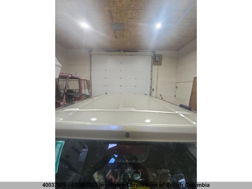 2000 Honda Cr-V VIN: JHLRD1852YC811457 Lot: 40037929