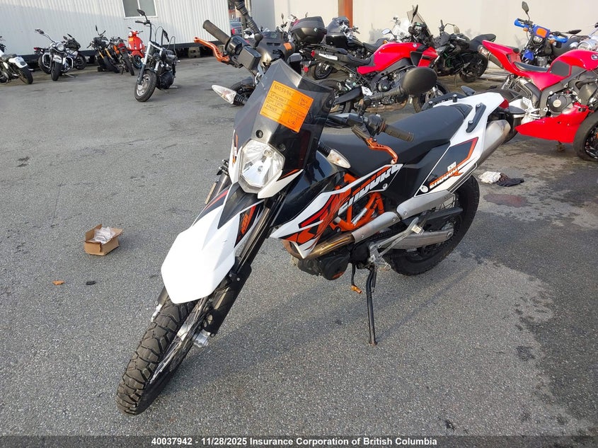 VBKLET405EM762362 2014 KTM 690 SUPERMOTO photo no. 2