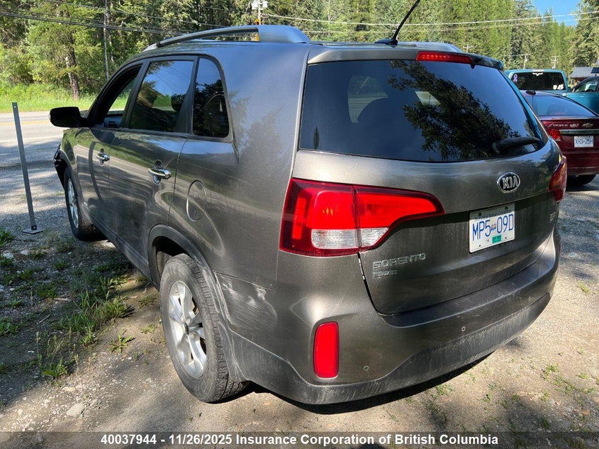 5XYKTDA78FG587912 2015 KIA SORENTO photo no. 3