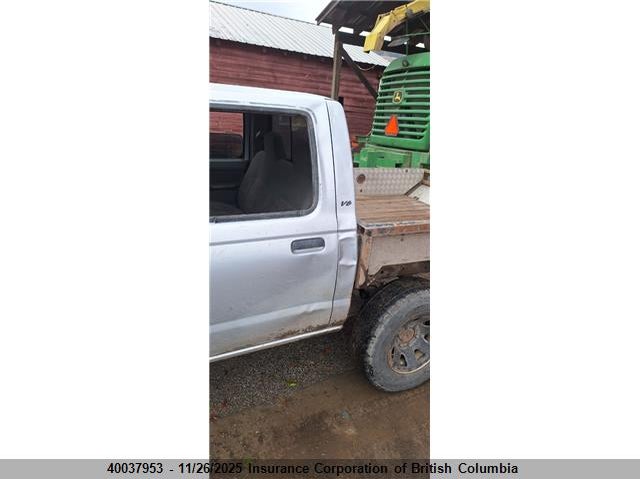 1N6ED27Y7YC336253 2000 NISSAN NAVARA (FRONTIER) photo no. 13