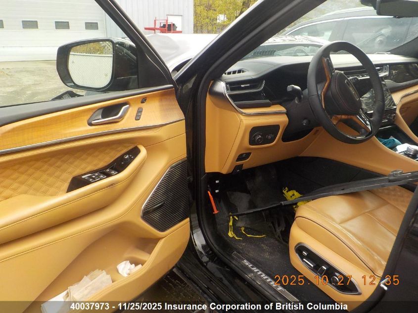 2023 Jeep Grand Cherokee L Summit/L Summit Reserve VIN: 1C4RJKET4P8844704 Lot: 40037973