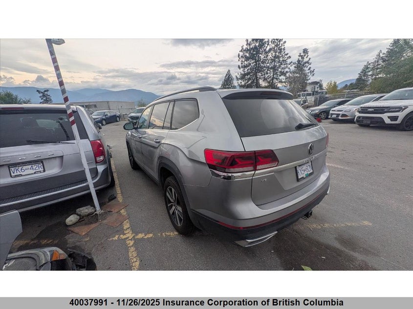 1V2LR2CAXMC515738 2021 VOLKSWAGEN ATLAS photo no. 3