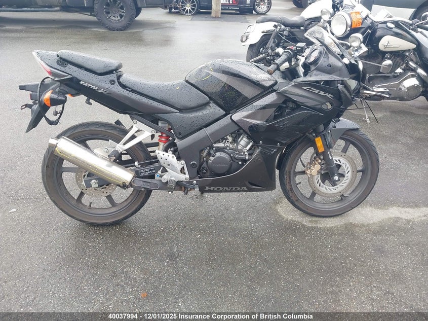 MLHJC392275000710 2007 HONDA CBR photo no. 16