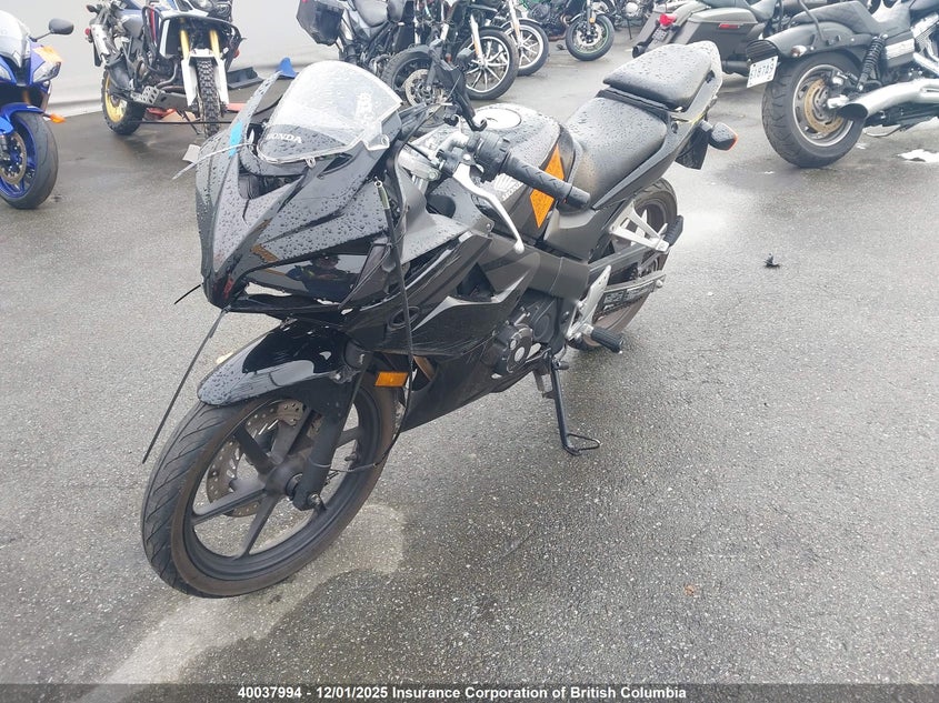 MLHJC392275000710 2007 HONDA CBR photo no. 2