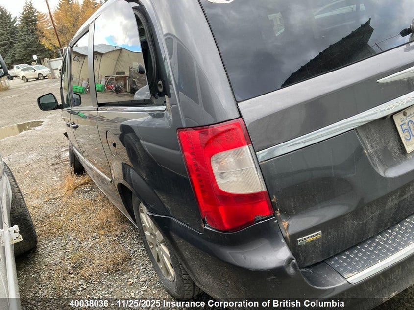 2C4RC1BG3FR716288 2015 CHRYSLER TOWN & COUNTRY photo no. 3