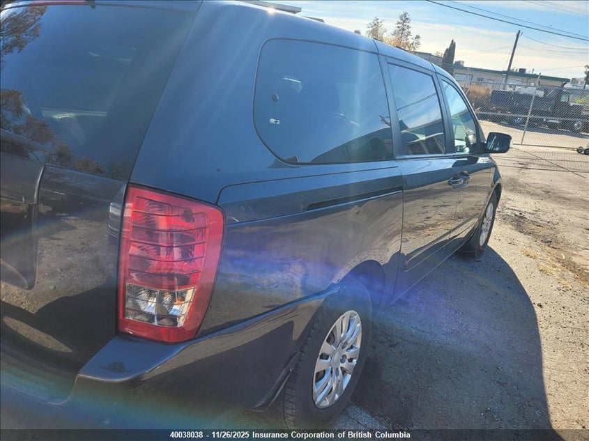 KNDMG4C76E6545962 2014 KIA SEDONA photo no. 4