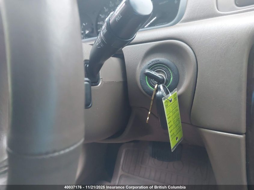 2000 Toyota Camry Ce/Le/Xle VIN: JT2BF22K1Y0255939 Lot: 40037176