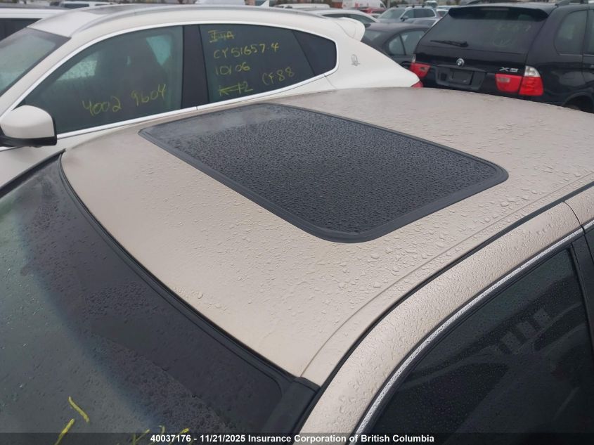 2000 Toyota Camry Ce/Le/Xle VIN: JT2BF22K1Y0255939 Lot: 40037176