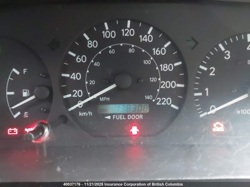 2000 Toyota Camry Ce/Le/Xle VIN: JT2BF22K1Y0255939 Lot: 40037176