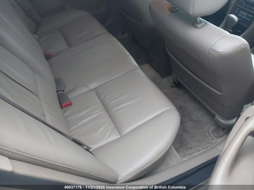 2000 Toyota Camry Ce/Le/Xle VIN: JT2BF22K1Y0255939 Lot: 40037176