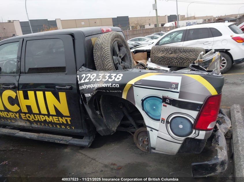 3C6RR7LG7NG177315 2022 RAM 1500 photo no. 3