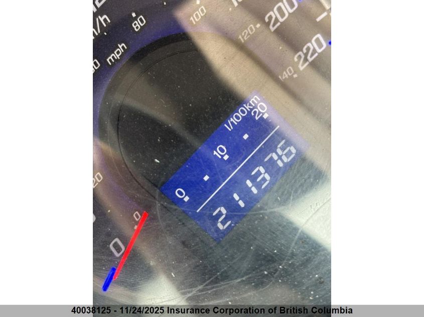 2013 Honda Fit VIN: LUCGE8H50D3002426 Lot: 40038125