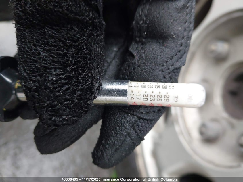 2005 Chevrolet Astro VIN: 1GNDM19X35B121586 Lot: 40036495