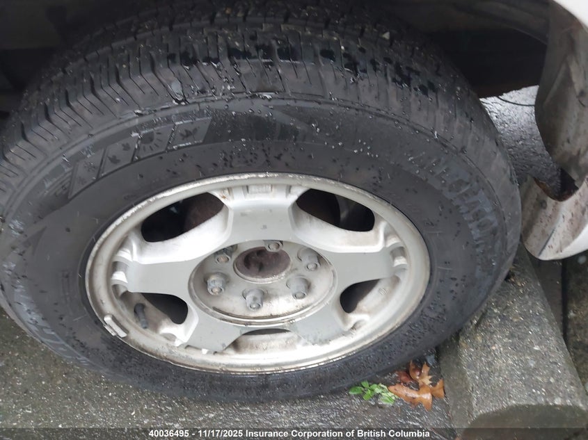 2005 Chevrolet Astro VIN: 1GNDM19X35B121586 Lot: 40036495