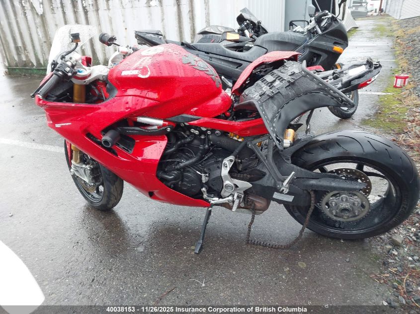 2021 Ducati Supersport VIN: ZDMVABDS3MB001944 Lot: 40038153