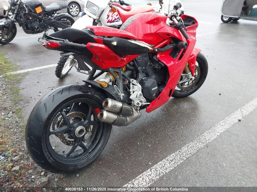 ZDMVABDS3MB001944 2021 DUCATI SUPERSPORT photo no. 4