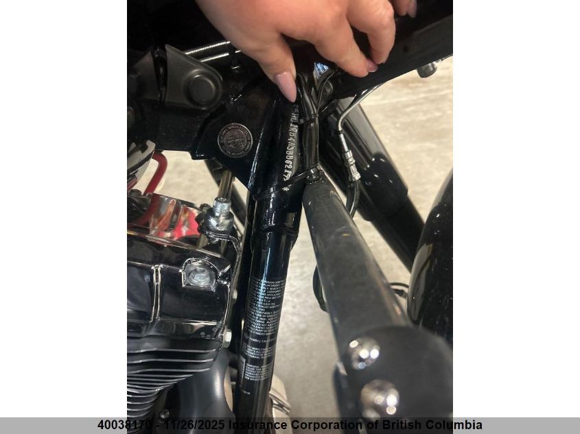 2011 Harley-Davidson Flhx VIN: 5HD1KB4A3BB621955 Lot: 40038170