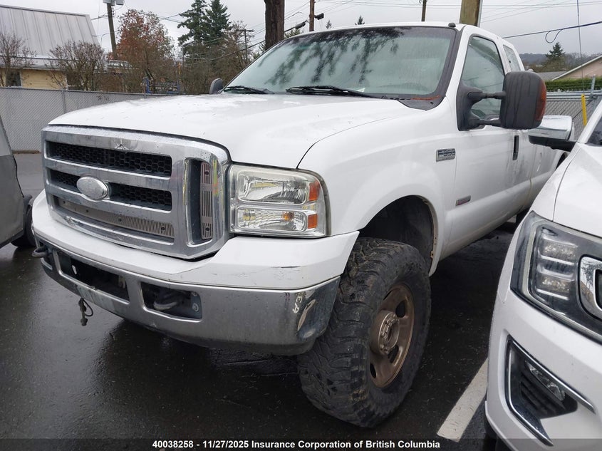 1FTWX31P37EB26580 2007 FORD F350 photo no. 2