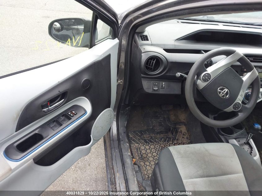 2012 Toyota Prius C VIN: JTDKDTB34C1500716 Lot: 40031829