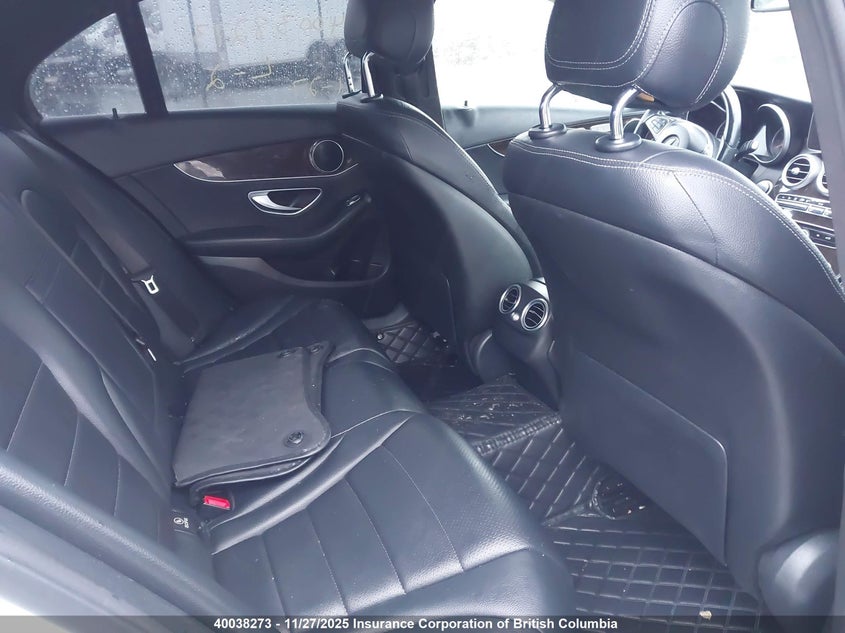2017 Mercedes-Benz C 300 4Matic VIN: 55SWF4KB8HU210761 Lot: 40038273