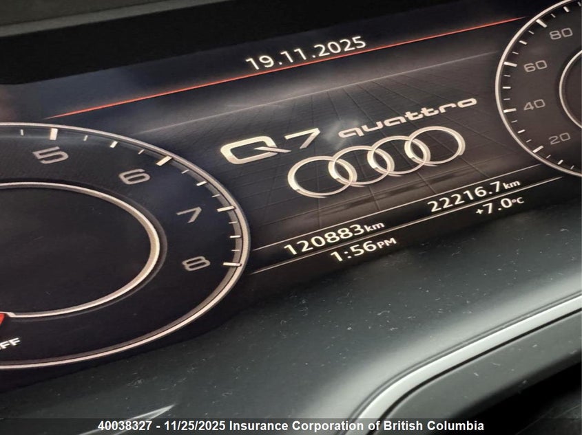 WA1LAAF76HD010955 2017 AUDI Q7 photo no. 6