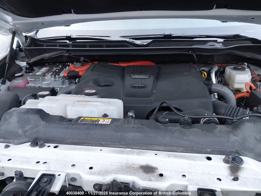 2025 Toyota Tundra Crewmax Limited/Crewmax Trd Pro VIN: 5TFPC5DB9SX086272 Lot: 40038400