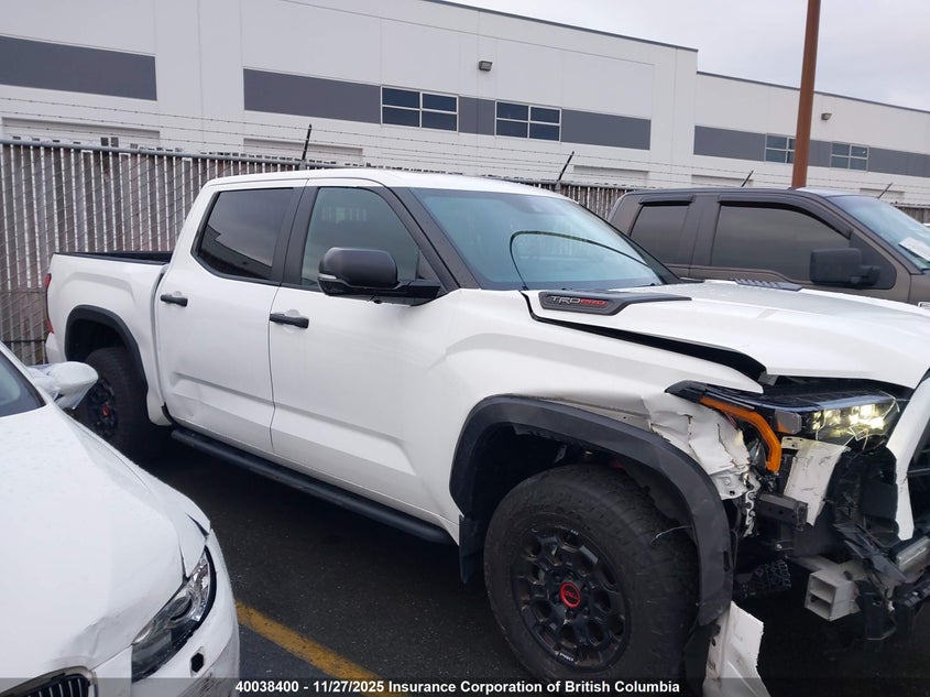 2025 Toyota Tundra Crewmax Limited/Crewmax Trd Pro VIN: 5TFPC5DB9SX086272 Lot: 40038400