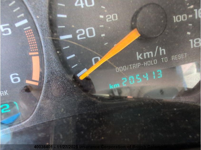 2000 Chevrolet Blazer VIN: 1GNDT13W8Y2254027 Lot: 40038401