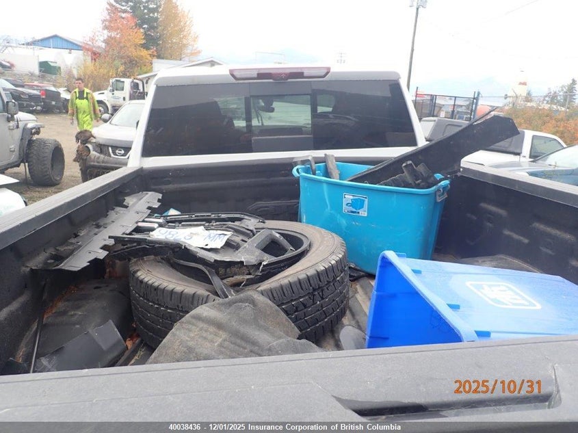 1GT49VEY8PF228919 2023 GMC SIERRA photo no. 16