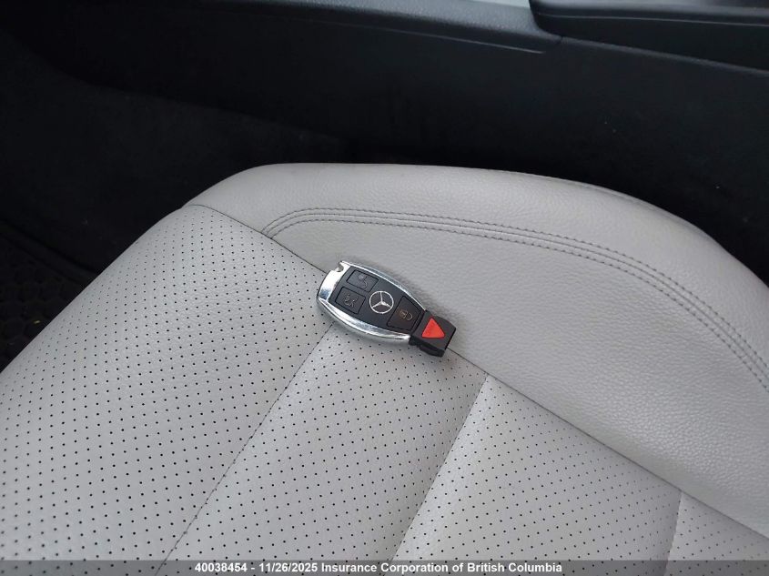 2012 Mercedes-Benz C 350 VIN: WDDGJ5HB0CF823808 Lot: 40038454