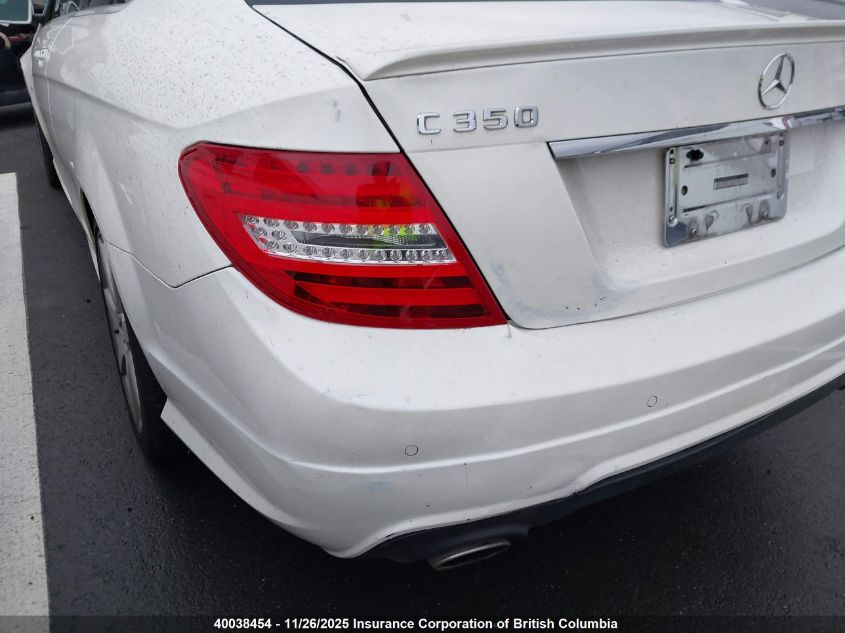 2012 Mercedes-Benz C 350 VIN: WDDGJ5HB0CF823808 Lot: 40038454