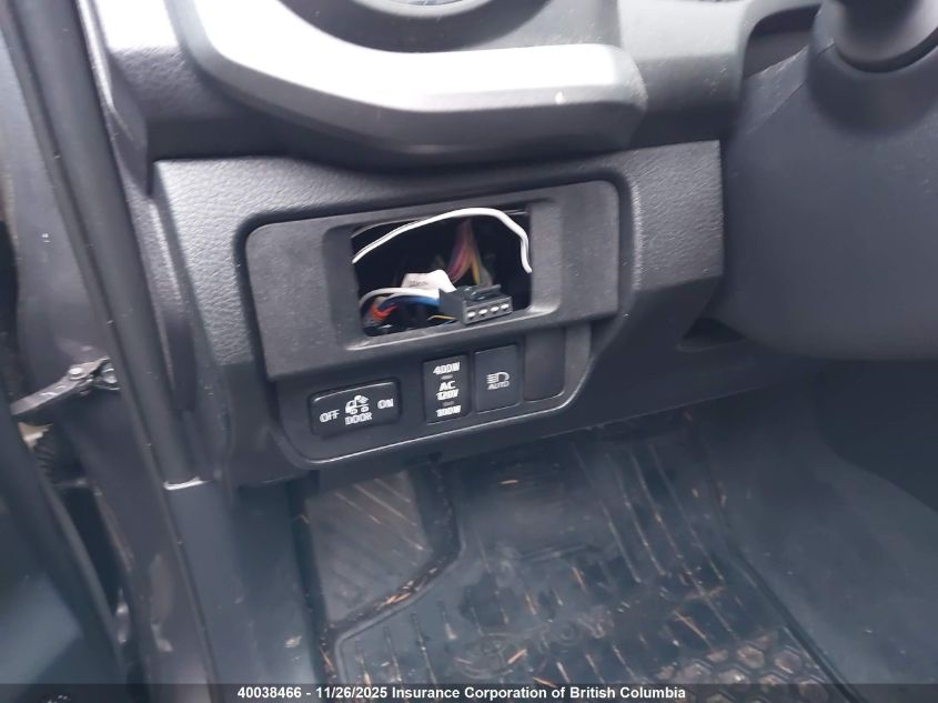 2019 Toyota Tacoma Sr5 V6 VIN: 5TFDZ5BN0KX040912 Lot: 40038466