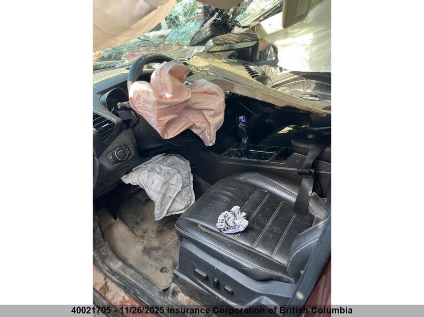 2017 Ford Escape Titanium VIN: 1FMCU9J93HUE10942 Lot: 40021705