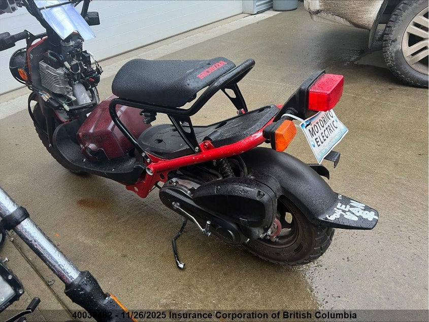 JH2AF5821NK800833 2022 HONDA RUCKUS photo no. 3