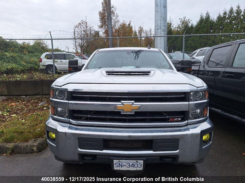 1GC1KSEY7KF210331 2019 CHEVROLET SILVERADO photo no. 2