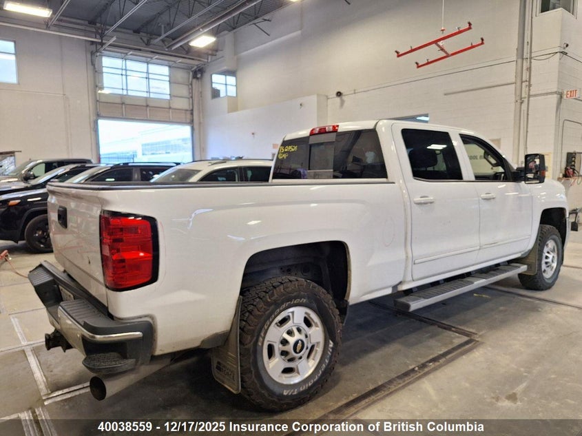 1GC1KSEY7KF210331 2019 CHEVROLET SILVERADO photo no. 4