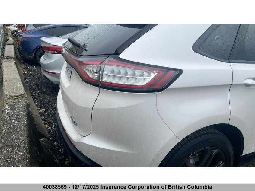 2FMPK4J9XJBB82380 2018 FORD EDGE photo no. 4
