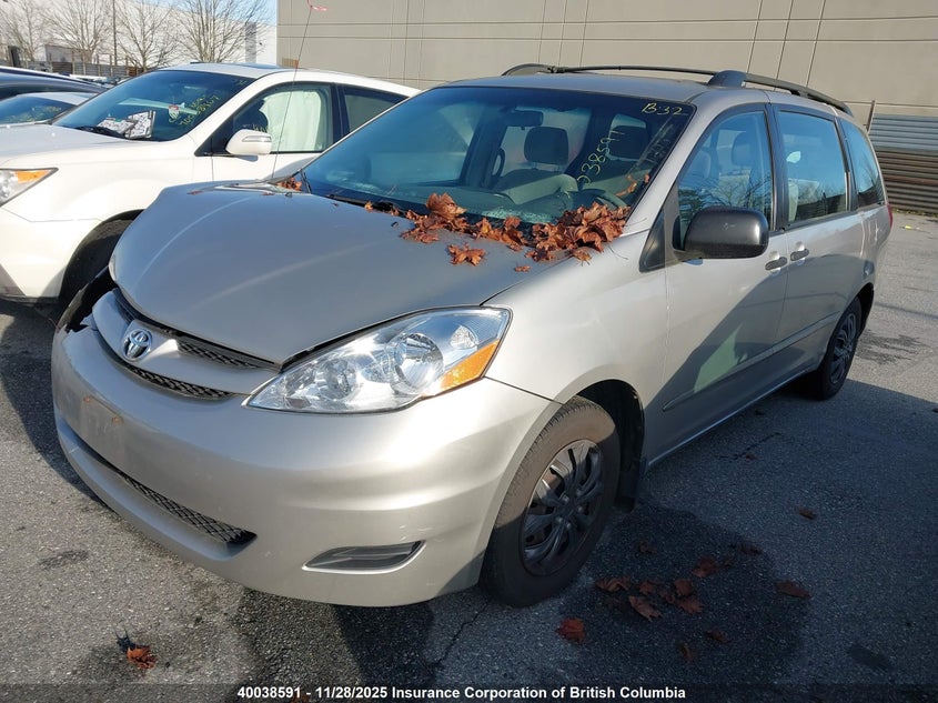 5TDZK29C97S045536 2007 TOYOTA SIENNA photo no. 2