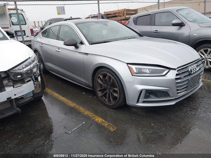 WAUC4CF5XJA075318 2018 AUDI S5 photo no. 23
