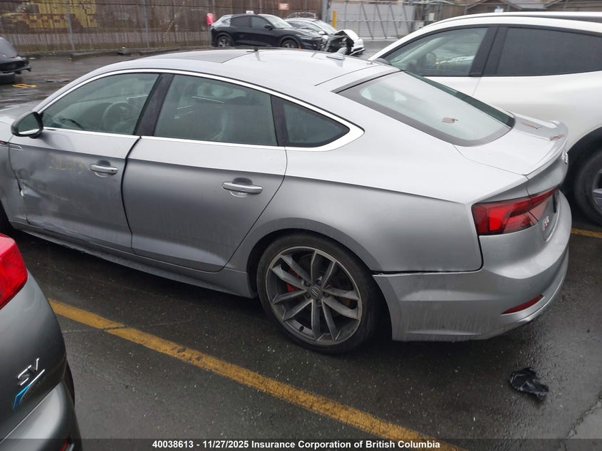 WAUC4CF5XJA075318 2018 AUDI S5 photo no. 3