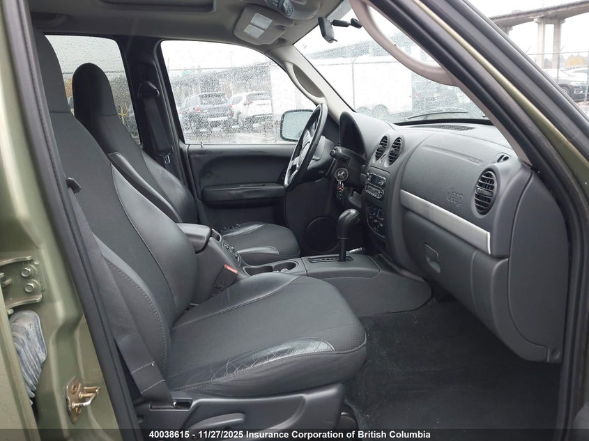 1J4GL38K53W691356 2003 JEEP LIBERTY (NORTH AMERICA) photo no. 5