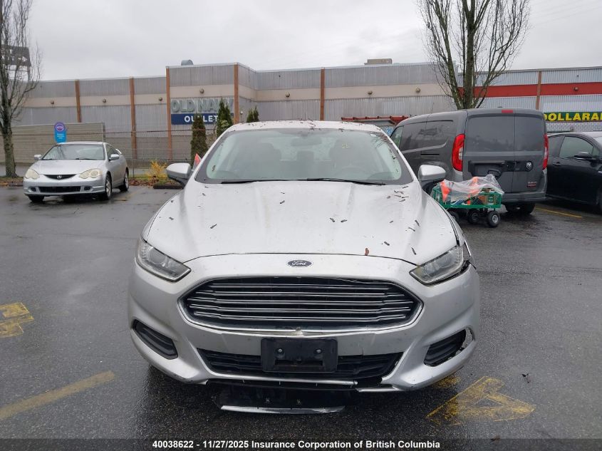 2013 Ford Fusion S VIN: 3FA6P0G72DR366725 Lot: 40038622
