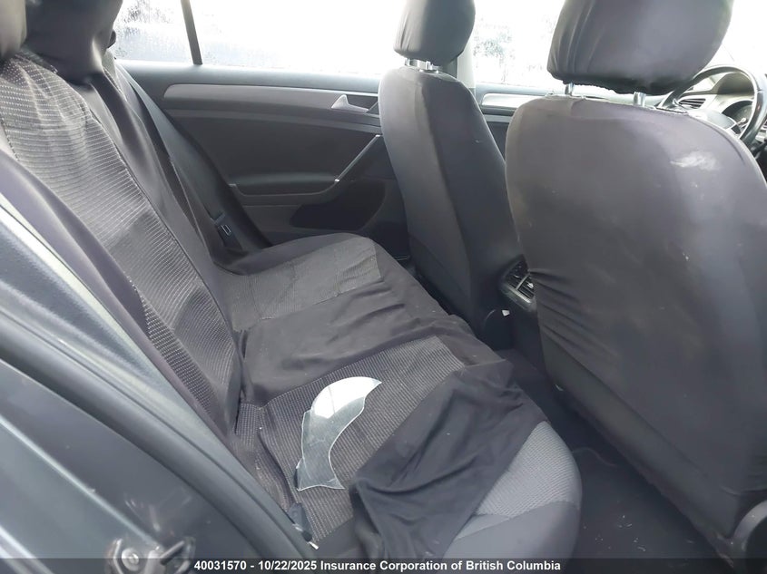 2016 Volkswagen Golf S/Se/Sel VIN: 3VW217AU4GM048413 Lot: 40031570