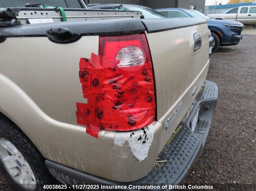 2005 Ford Explorer Sport Trac VIN: 1FMZU77K75UB92377 Lot: 40038625