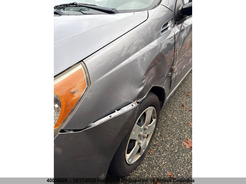 KL2TX65EX9B374877 2009 PONTIAC G3 photo no. 1