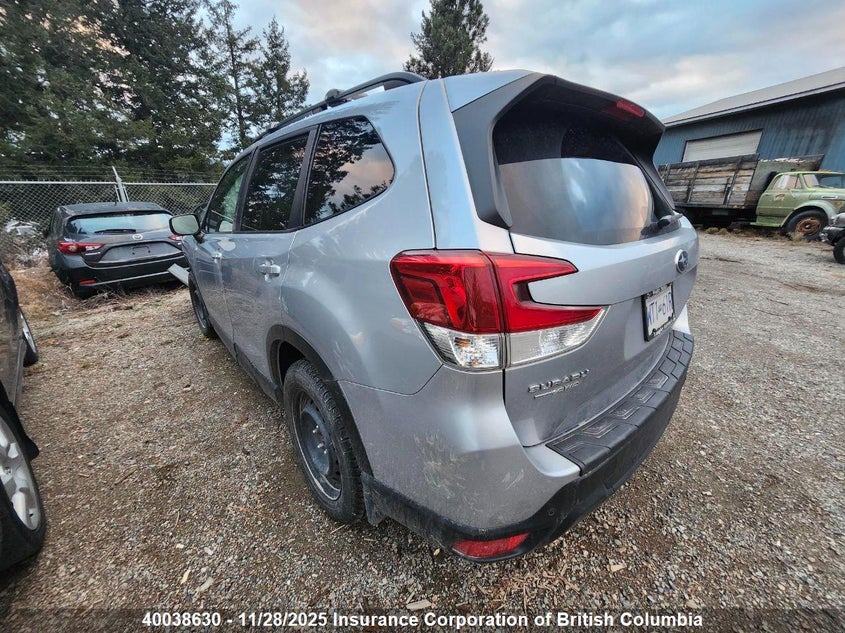 JF2SKEGC2KH532467 2019 SUBARU FORESTER photo no. 3