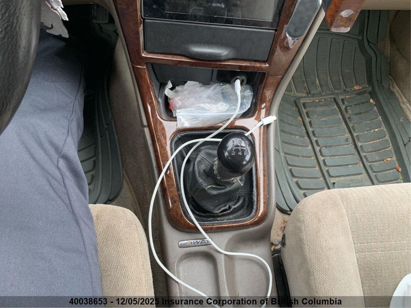 4S3BH675116615340 2001 SUBARU LEGACY photo no. 13