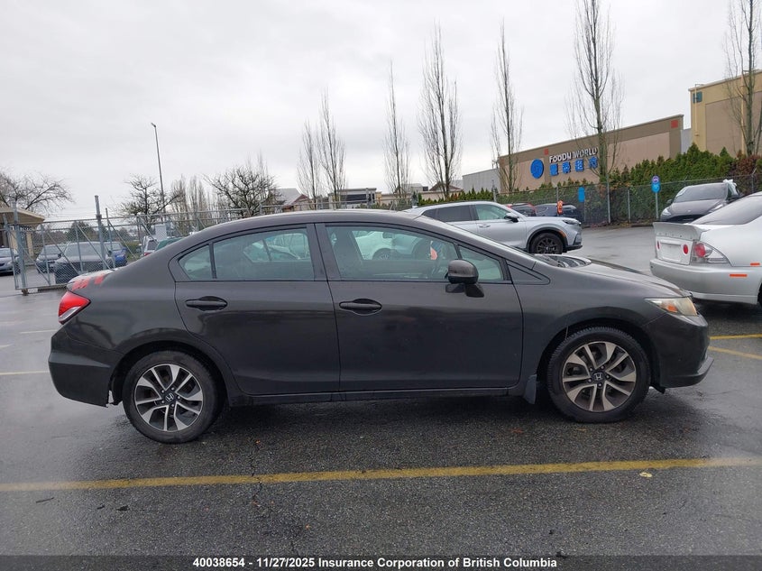 2013 Honda Civic VIN: 2HGFB2F58DH023208 Lot: 40038654