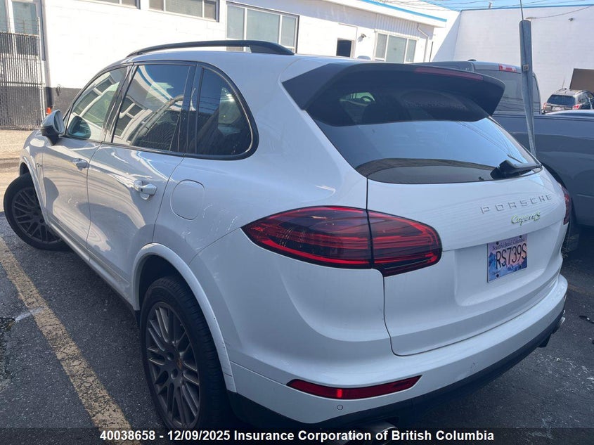 WP1AE2A20JLA72462 2018 PORSCHE CAYENNE photo no. 3